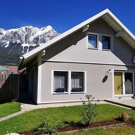 Ferienhaus Grimming View Niederöblarn